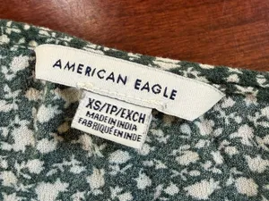 American Eagle Puff Sleeve Green Floral Print Wrap Top Size XS thumbnail 8