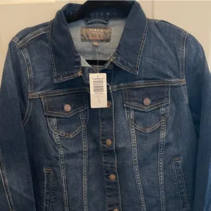 Torrid Denim Fitted Trucker Jacket Kalahari Wash Blue Jean 0 L 12 Western‎ NWT thumbnail 1