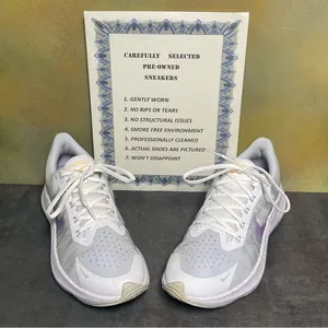 Nike Air Zoom Winflo 8 Women's Grey / White / Violet Sneakers Size 9 thumbnail 2