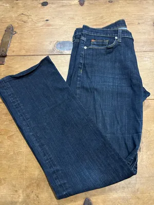 Hudson Women’s Size 31 Dark Wash Stretch Bootcut Jeans thumbnail 2
