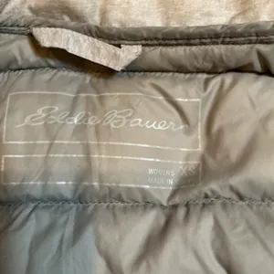 Eddie Bauer 650 Down Puffer Jacket Beige Quilted Full Zip Women XS Lightweight thumbnail 10