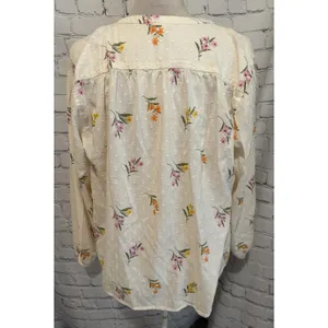Old Navy Women's Ivory Floral Swiss Dot Balloon Sleeve Button Down Blouse Medium thumbnail 4