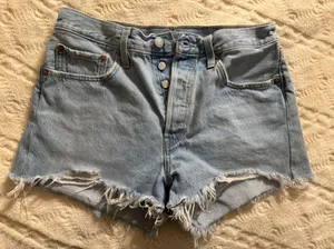 Levi's 501 Shorts thumbnail 1