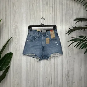NWT Levi’s SilverTab Distressed High Rise Mom Shorts size 27 NEW thumbnail 2