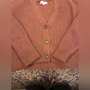 Women's Pink Rose Brand Rust Sweater Size Large thumbnail 4