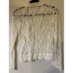 Maurices Womens Medium Lace Moto Jacket Ivory Floral Sheer Asymmetric Zip Artsy thumbnail 2