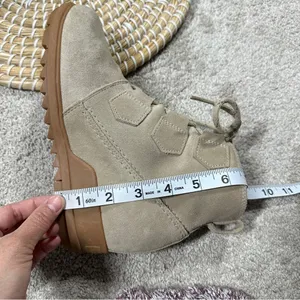 Sorel Women’s Evie Lace-Up Waterproof Suede Ankle Bootie Casual in Beige 7.5 thumbnail 16