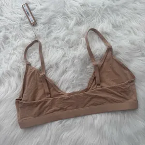 Skims Adaptive Fits Everybody Triangle Bralette Clay Size Large thumbnail 6