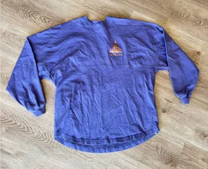 2021 Walt Disney World 50th Anniversary Castle Spirit Jersey Purple Size M thumbnail 1