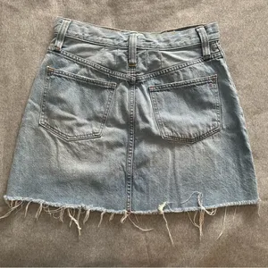 Madewell denim skirt distressed raw hem rigid denim Aline size 28 thumbnail 2