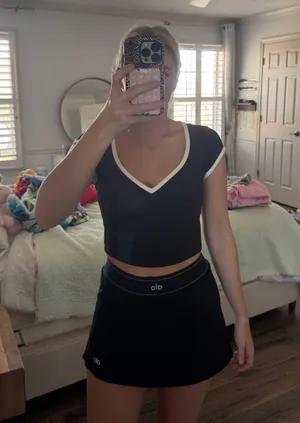 Old Navy Active Top thumbnail 1