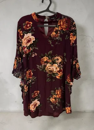 Blu Pepper Burgundy Floral V-Neck Mini Dress with Bell Sleeves‎ thumbnail 1
