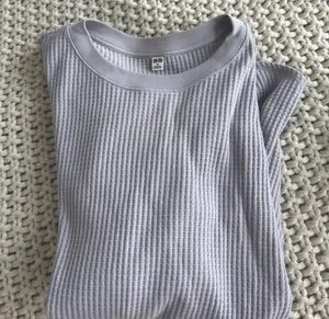 Uniqlo oversized Ribbed Long Sleeve waffle knit lavender shirt thumbnail 1