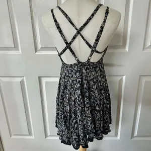 Kimchi Blue Scarlett Fit + Flare Black Floral Dress thumbnail 6