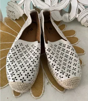 Patricia Nash Elena White Leather Perforated‎ Espadrille Flats Shoes Boho 8.5 thumbnail 1