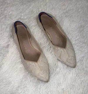 Rothy’s Pointed Toe Beige Flat Shoes Women size 8.5 Snakeskin thumbnail 1