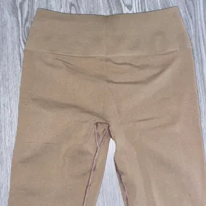 Alphalete “Chai” Amplify Leggings thumbnail 3