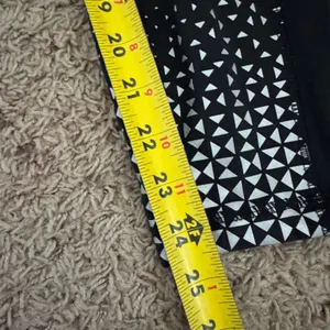 Lululemon Black Leggings with White Accents size 8 thumbnail 10