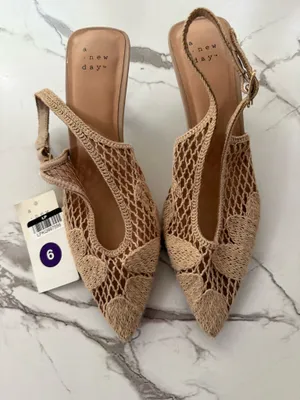A New Day Women’s Esme Crochet Pointed Toe Slingback Kitten Heels – Tan / Beige Size 9 NWT thumbnail 2