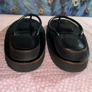 Anne Klein Collection Size 7 Black Stacked Platform Thong Sandals thumbnail 7