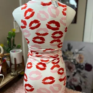 Papaya Lip dress size small thumbnail 4