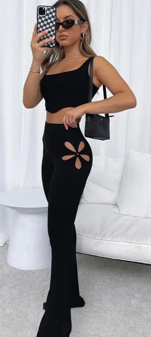 White Fox Flower Pants 🌸 thumbnail 2
