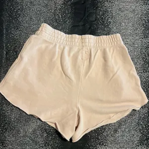 Womens small Aerie Raw Hem Fleece Lounge Shorts-Beige thumbnail 2
