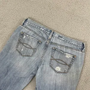 VTG Abercrombie & Fitch Jean Shorts 6 Light Wash Distressed Cut Off Bermuda Y2K thumbnail 6