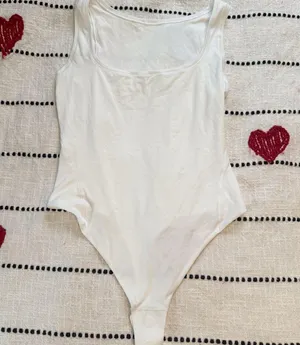 Chic White Lululemon Bodysuit size small thumbnail 1