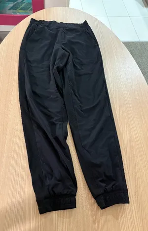 Athleta Brooklyn Lined Jogger Pants 0 Solid Black Elastic Waist Pockets Neutral thumbnail 1