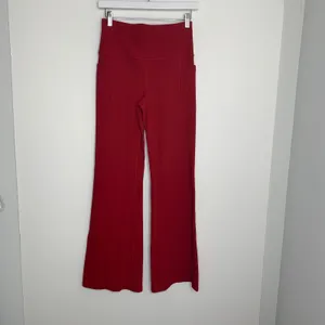 Athleta Salutation Stash Pocket Rib Flare Meg Red Pants Womens Medium thumbnail 2