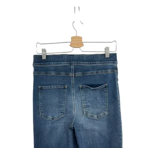 Spanx Cropped‎ Flare Denim Jeans Medium Wash Dip Dye Hem Blue Size Large thumbnail 8