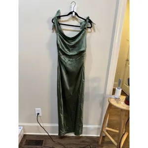 Petal & Pup Selma Off Shoulder Maxi Dress Olive Gown Satin Bows Size XL thumbnail 4