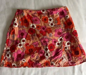 Urban Outfitters floral mini skirt thumbnail 1