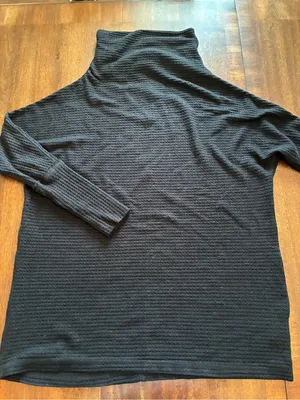 Free People We The Free Top Women XS Oversized Mock Neck Black thumbnail 1