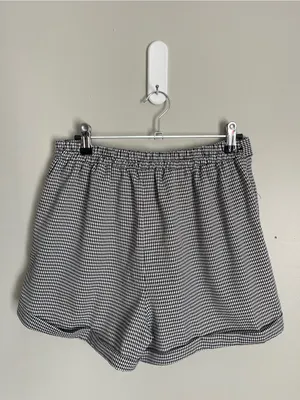 SIENNA SKY Gingham Plaid Tie-Waist Shorts Sz M thumbnail 5