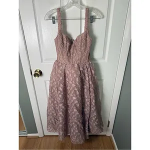 House of CB Lovely French Rose Jacquard Sweetheart Neckline Midi Dress S thumbnail 2