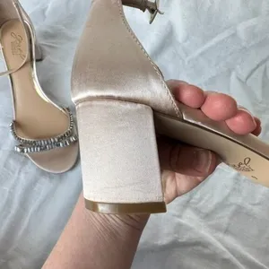Badgley Mischka‎ Jewel Joanne Embellished Block Heel Sandal Champagne Cream 9 thumbnail 13
