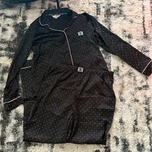 Juicy Couture bling silk pajama set thumbnail 2