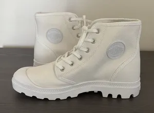 Palladium Pampa Hi Originale High Top Boot White ‎ Mens 7.5 Women’s 9 thumbnail 1