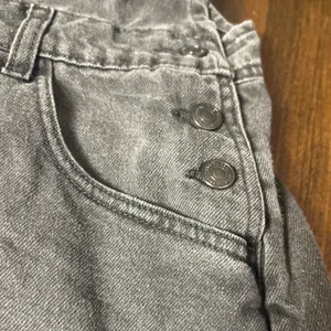 Free The People Ziggy Shortall XS‎ Black Wash Denim Overalls Distressed Grunge thumbnail 4