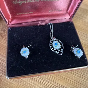 Craft Silver and White Earrings thumbnail 6