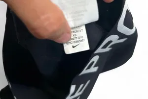 Nike Pro Shorts Black Women’s Medium 3 Inch Compression Biker Short thumbnail 4