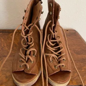 Lace Up Chunky Heels‎ Brown Size 6 thumbnail 7