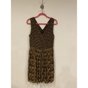 Talbots Dress Womens 12 Brown Feather Print Sleeveless Surplice Pleated A-Line thumbnail 2