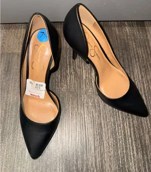 Jessica Simpson Black Heels thumbnail 3