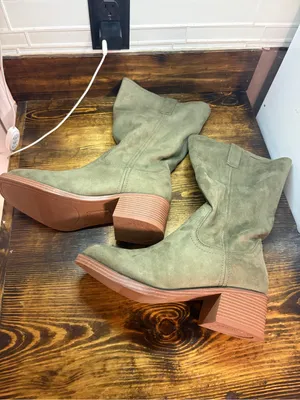 Union Bay Maude Olive Green Suede Boots Size 11 thumbnail 5
