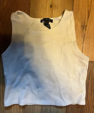 White tank top crop top thumbnail 1
