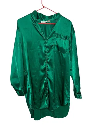 Vtg Victoria’s Secret Gold Label Satin Pajama Top Emerald Green Long Sleeves M/L thumbnail 1