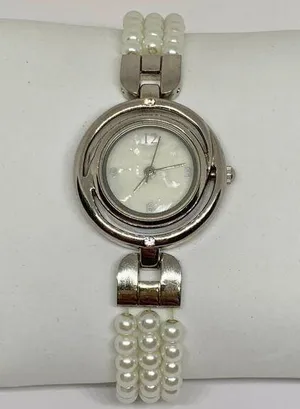 TCZ Simulated Pearl Silver Tone Quartz Analog Ladies Watch 29mm size 8” running thumbnail 1